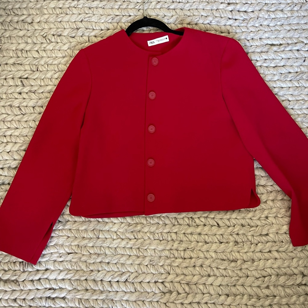 Zara Red Cropped Round-Neck Button Jacket - Picture 3 of 4
